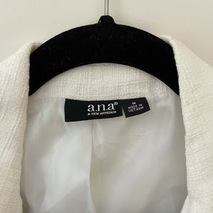 Woman’s Casual Blazer